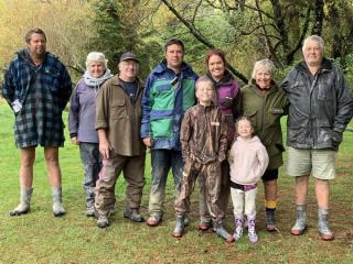 image of Mathew and Marilyn Prior of Aorangi Farm in Makuri and family